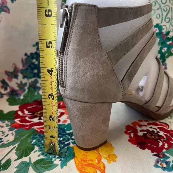 Bella Vita Heeled Strappy Sandals 8 1/2 NWOT - Picture 6 of 10